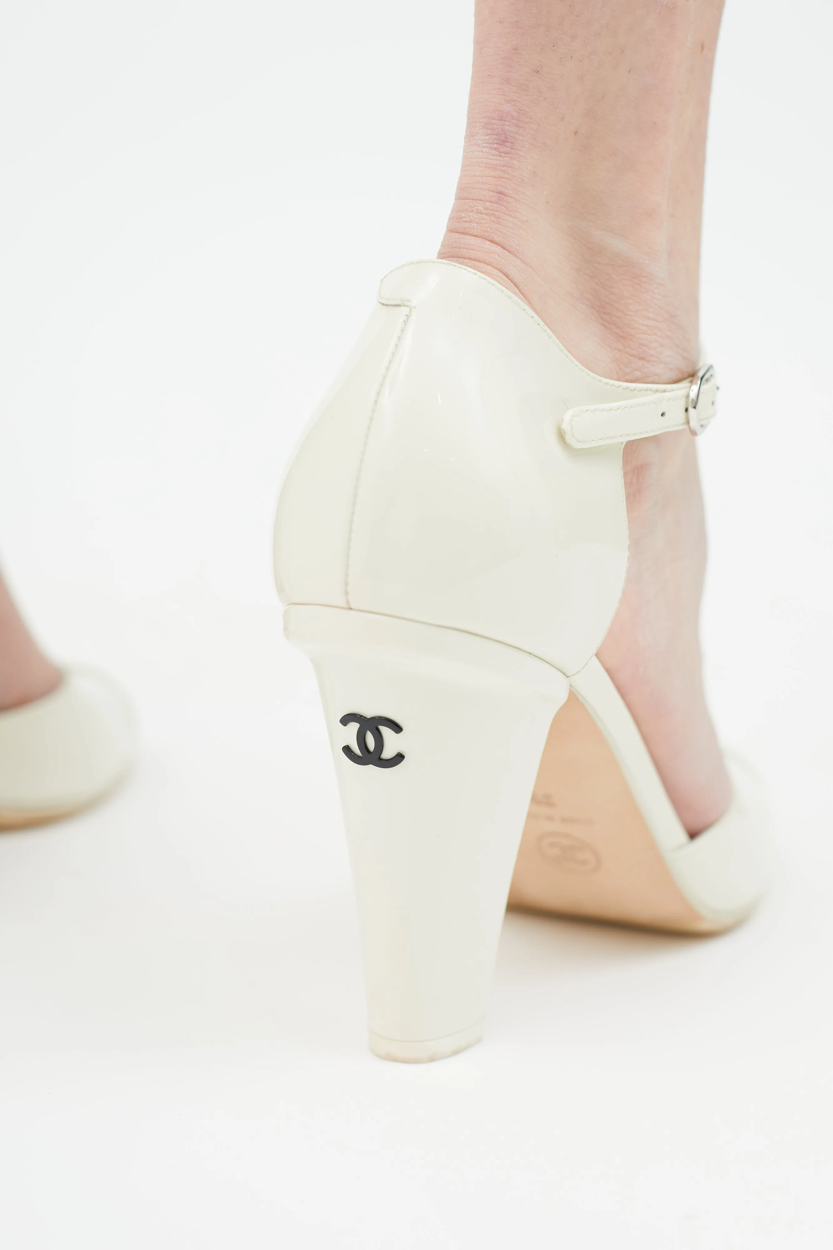 2022 Cream Patent Leather CC Logo Ankle Strap Pump