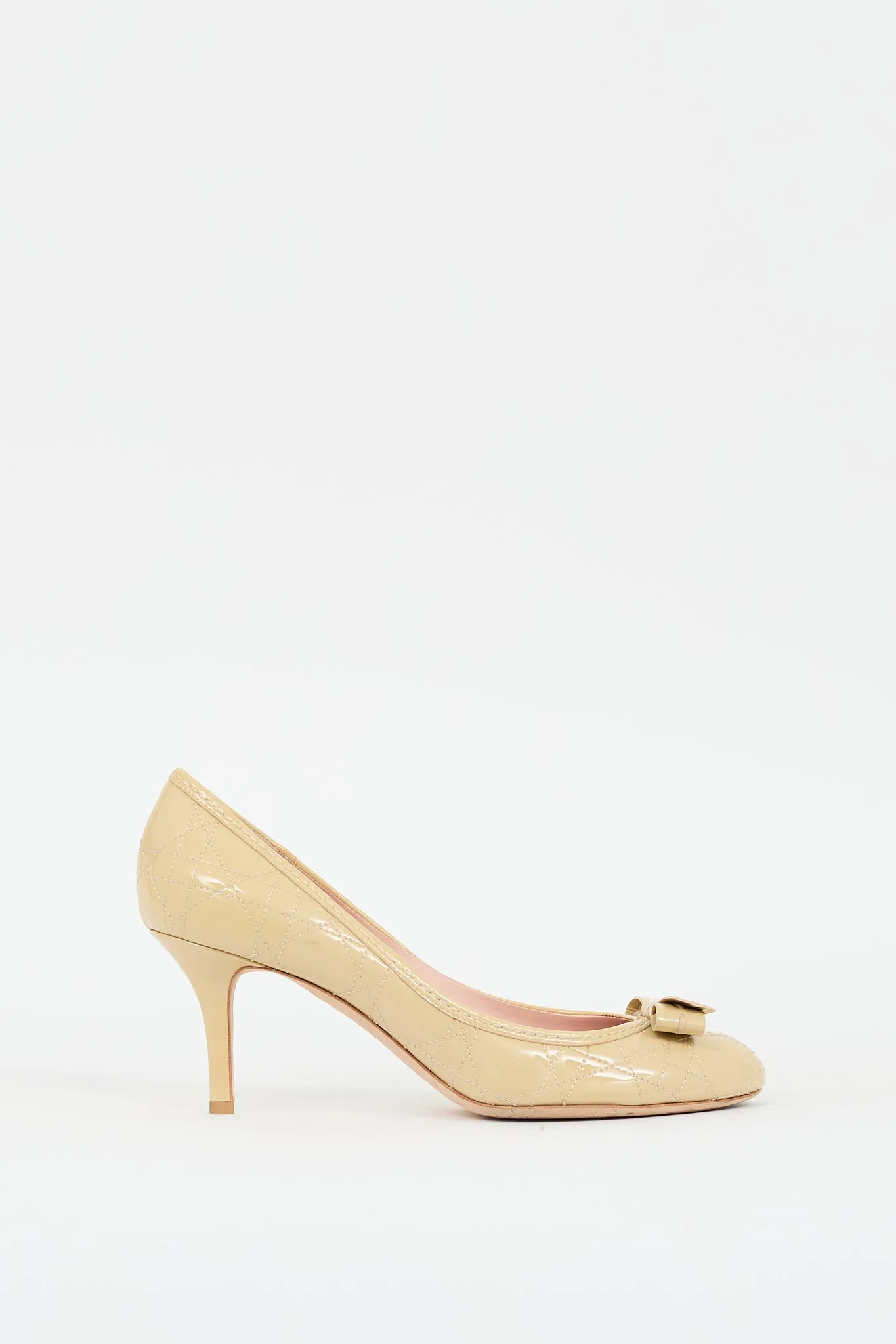 Beige Patent Leather Quilted Cannage Pump