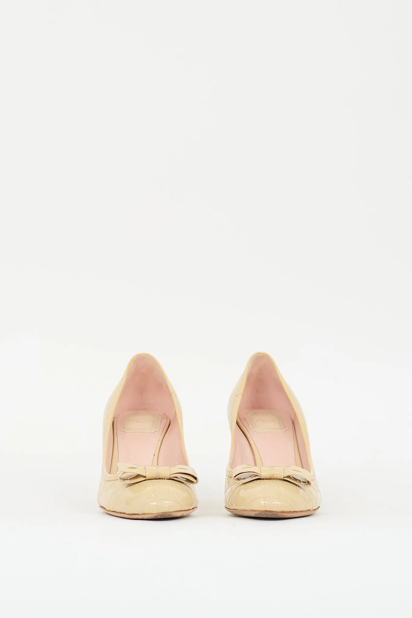 Beige Patent Leather Quilted Cannage Pump