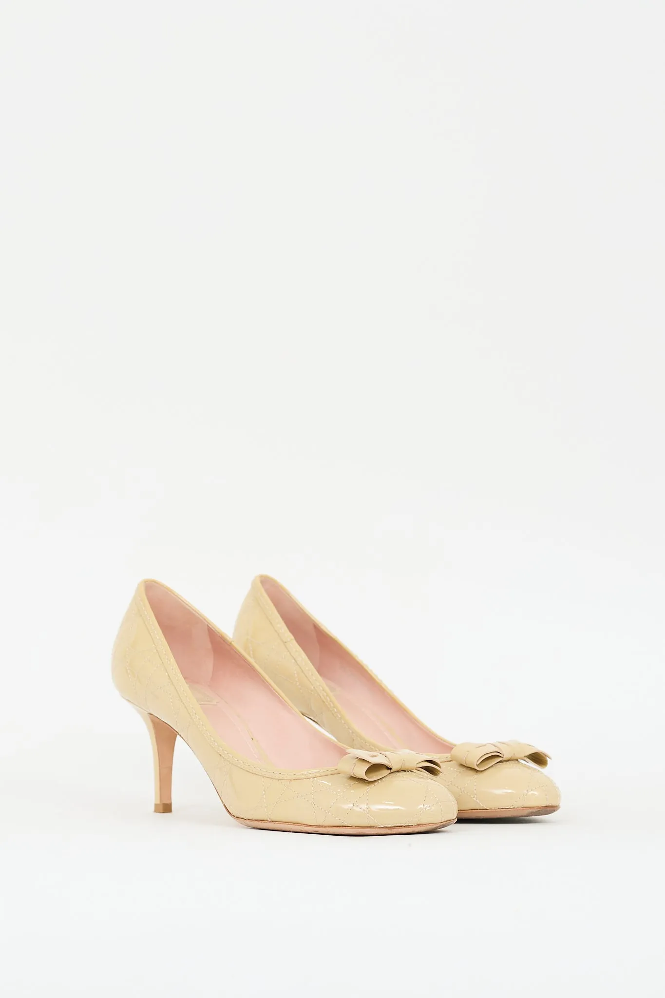 Beige Patent Leather Quilted Cannage Pump