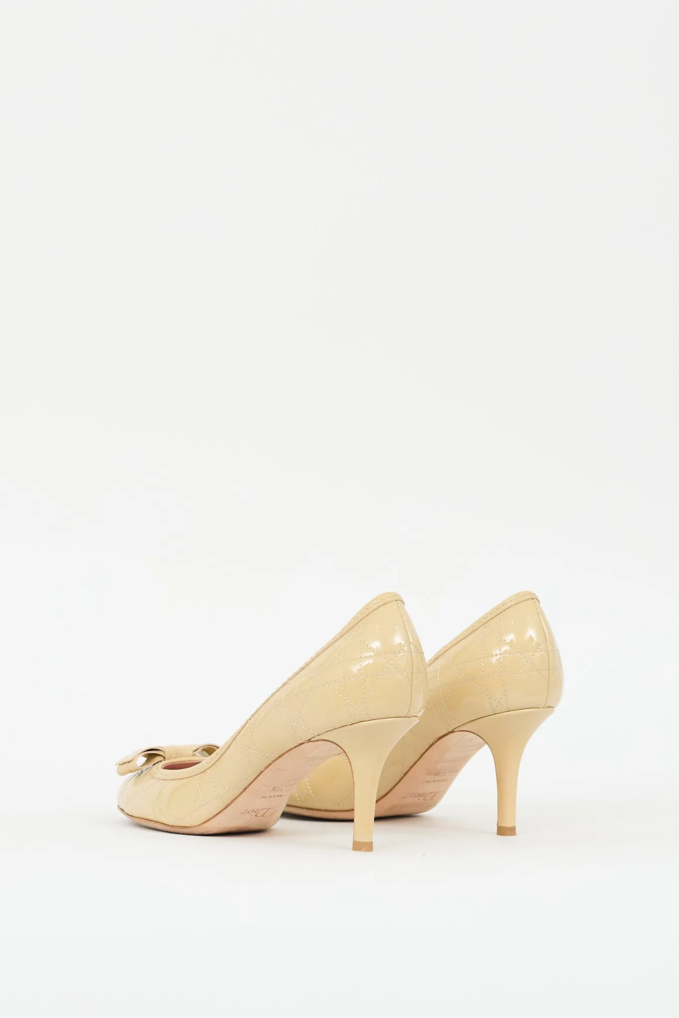 Beige Patent Leather Quilted Cannage Pump